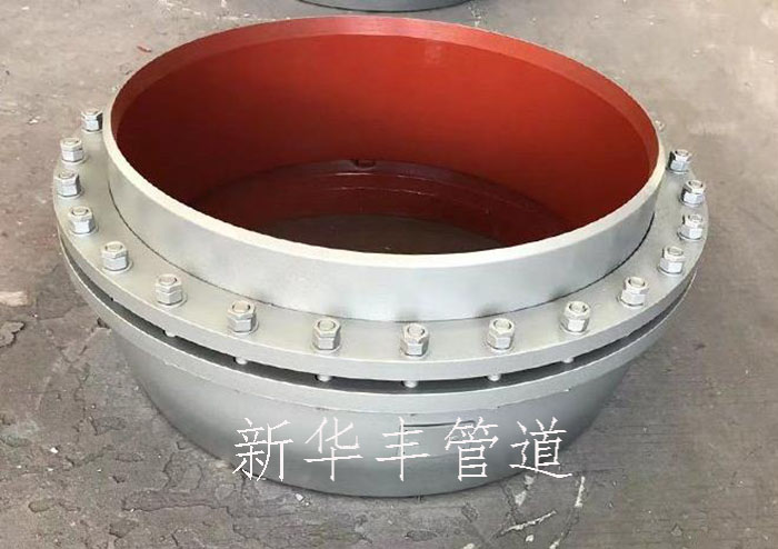 當(dāng)高壓蒸汽通過管道時旋轉(zhuǎn)補(bǔ)償器具備的特點(diǎn)是什么.jpg